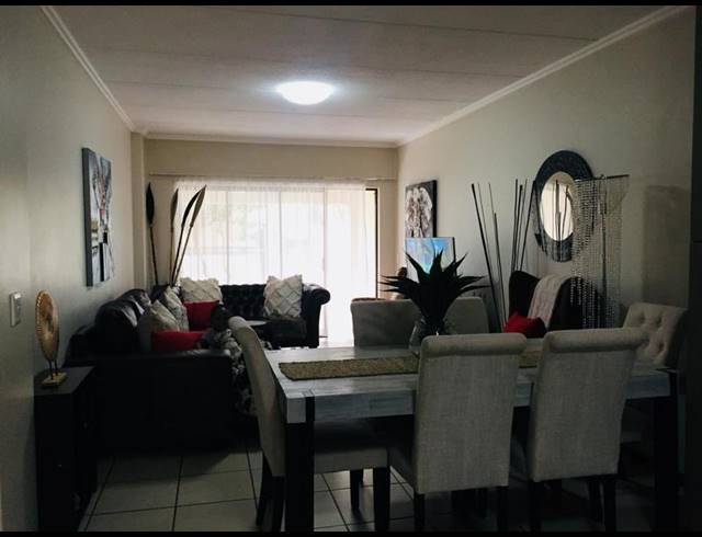 2 BEDROOM PROPERTY TO RENT IN FOURWAYS